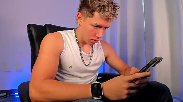 Snapshot of nathan_blake chatting on 24, 11, 2025 nathan blake online show from 24, 11, 2025