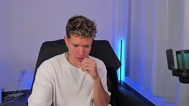 Snapshot of nathan_blake chatting on 12, 1, 2026 nathan blake online show from 12, 1, 2026