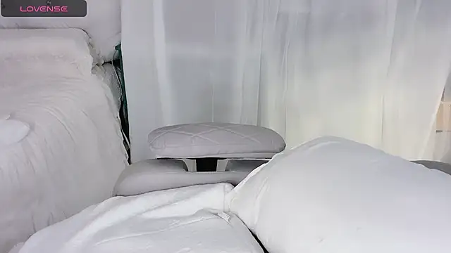 Snapshot of Amaya-yooo-36D chatting on 11, 11, 2025 Amaya-yooo-36D online show from 11, 11, 2025