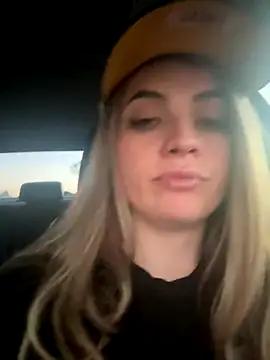 Snapshot of M1l3yD3w chatting on 25, 9, 2025 M1l3yD3w online show from 25, 9, 2025