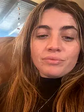 Snapshot of M1l3yD3w chatting on 15, 11, 2025 M1l3yD3w online show from 15, 11, 2025