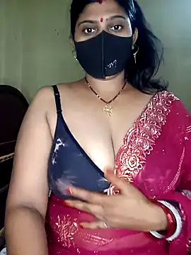Snapshot of reena502 chatting on 16, 7, 2026 reena502 online show from 16, 7, 2026