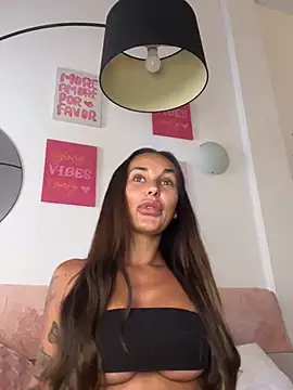Snapshot of Rosieredxox chatting on 31, 5, 2026 Rosieredxox online show from 31, 5, 2026