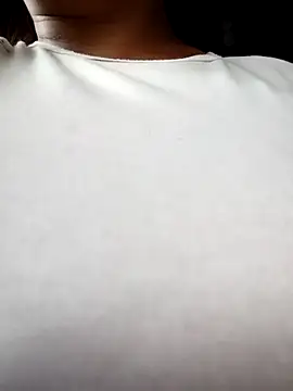 Mia-Glow online show from 10, 3, 2026