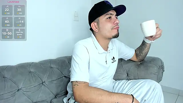 OwenStonne  online show from 18, 9, 2025