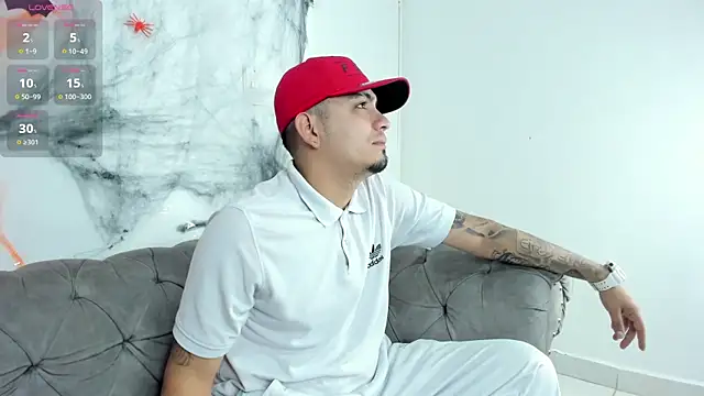 OwenStonne  online show from 25, 10, 2025