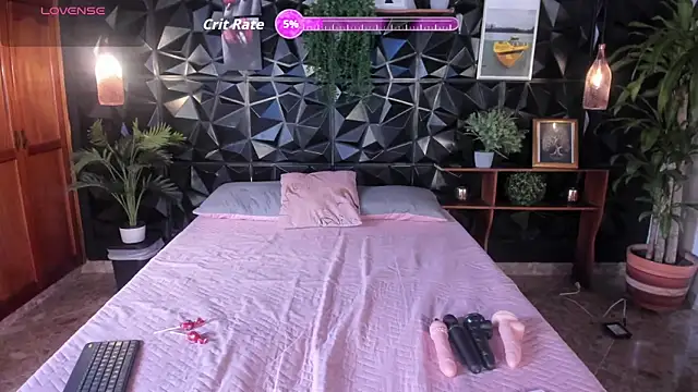 April  foxx online show from 25, 10, 2025