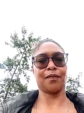 BiiancaEstradaa online show from 25, 2, 2026