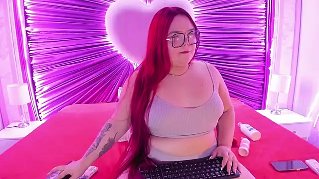 Snapshot of Lushi_Love chatting on 5, 7, 2026 Lushi Love online show from 5, 7, 2026