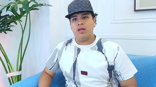 Snapshot of Naim_Bennetsex chatting on 18, 12, 2025 Naim Bennetsex online show from 18, 12, 2025