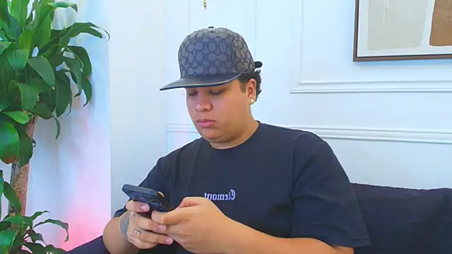 Snapshot of Naim_Bennetsex chatting on 14, 1, 2026 Naim Bennetsex online show from 14, 1, 2026