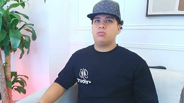 Snapshot of Naim_Bennetsex chatting on 31, 1, 2026 Naim Bennetsex online show from 31, 1, 2026