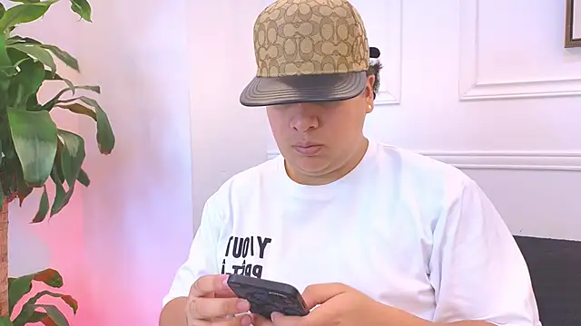 Snapshot of Naim_Bennetsex chatting on 5, 2, 2026 Naim Bennetsex online show from 5, 2, 2026