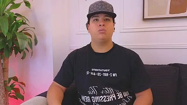 Snapshot of Naim_Bennetsex chatting on 9, 2, 2026 Naim Bennetsex online show from 9, 2, 2026