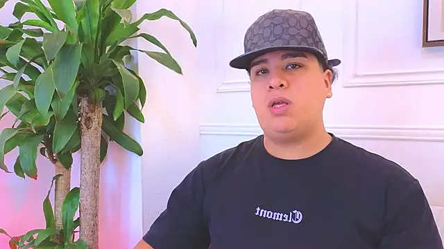 Snapshot of Naim_Bennetsex chatting on 21, 2, 2026 Naim Bennetsex online show from 21, 2, 2026