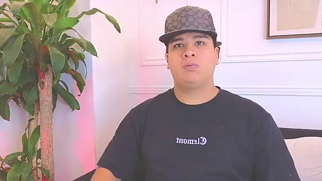 Snapshot of Naim_Bennetsex chatting on 26, 2, 2026 Naim Bennetsex online show from 26, 2, 2026