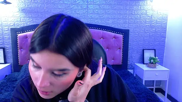 Natalie loffreda online show from 21, 10, 2025