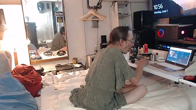 Snapshot of Puff0169 chatting on 2, 6, 2026 Puff0169 online show from 2, 6, 2026