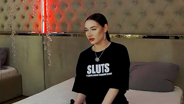 Snapshot of RoxyDoll_ chatting on 15, 10, 2025 RoxyDoll online show from 15, 10, 2025