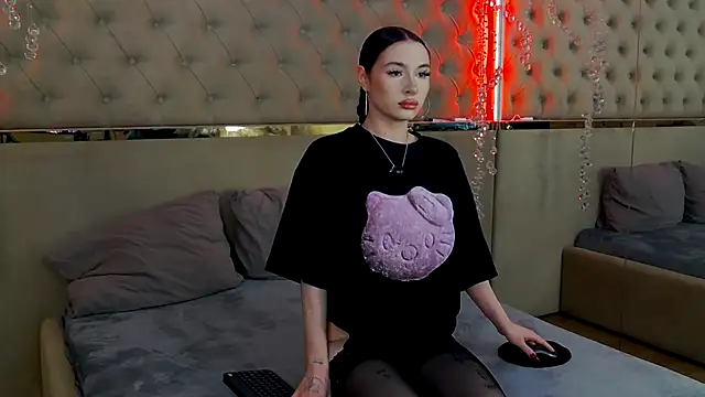 Snapshot of RoxyDoll_ chatting on 16, 10, 2025 RoxyDoll online show from 16, 10, 2025