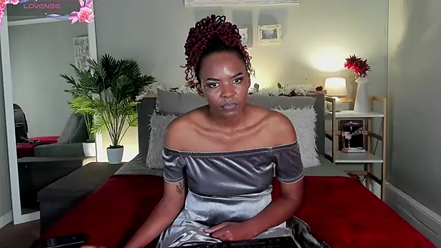 HotStellaaa online show from 3, 10, 2025