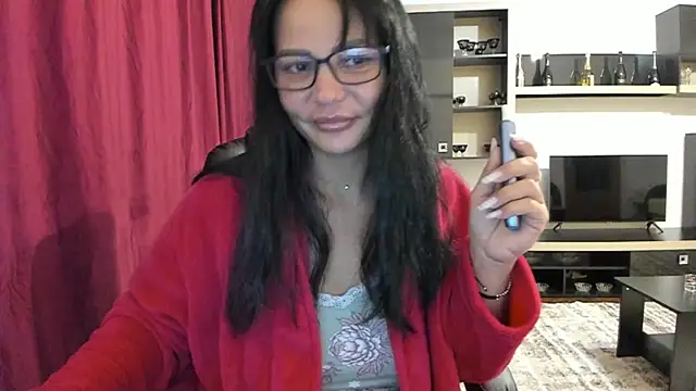 Snapshot of Ella_sweety00 chatting on 14, 12, 2025 Ella sweety00 online show from 14, 12, 2025