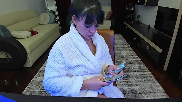 Snapshot of Ella_sweety00 chatting on 8, 2, 2026 Ella sweety00 online show from 8, 2, 2026