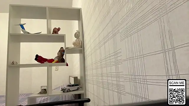 Blondie xoxoxo online show from 21, 10, 2025