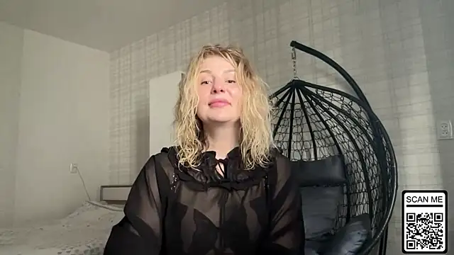 Blondie xoxoxo online show from 24, 3, 2026