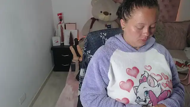 patty squirt  online show from 8, 10, 2025