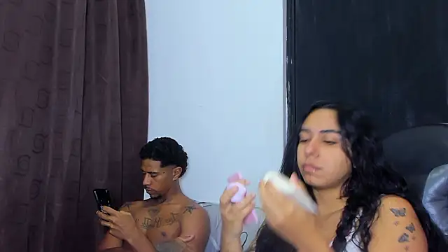 violet and myers online show from 18, 2, 2026