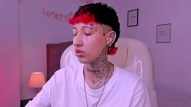 Snapshot of Luci_Rose chatting on 16, 6, 2026 Luci Rose online show from 16, 6, 2026