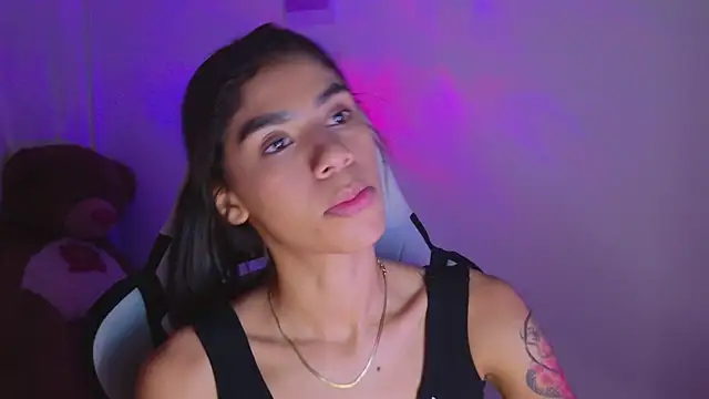 Snapshot of BrunetteAdams001 chatting on 11, 2, 2026 BrunetteAdams001 online show from 11, 2, 2026