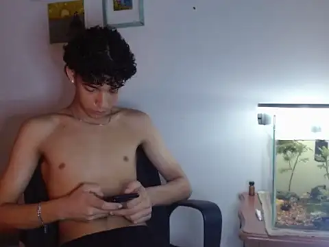 Snapshot of Xtremeplay_18 chatting on 22, 9, 2025 Xtremeplay 18 online show from 22, 9, 2025