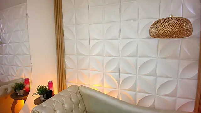 Lily rousee  online show from 10, 11, 2025