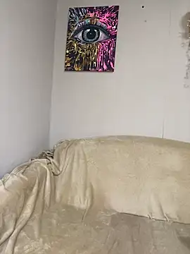 April Purr online show from 1, 4, 2026