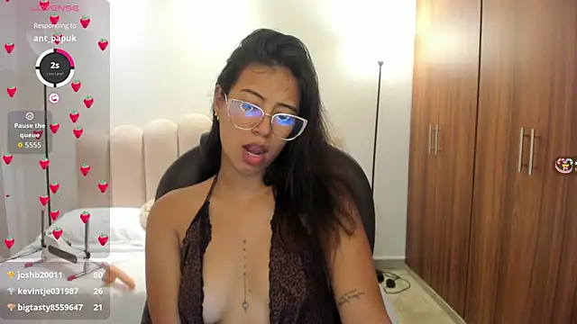 raven stonee online show from 28, 9, 2025