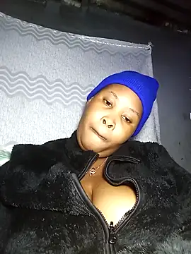 Snapshot of OCEANSQUITERXXX chatting on 27, 10, 2025 OCEANSQUITERXXX online show from 27, 10, 2025