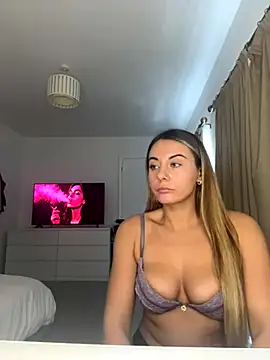 Scarlettroseeee online show from 25, 10, 2025