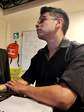 Snapshot of Juann-cock chatting on 26, 9, 2025 Juann-cock online show from 26, 9, 2025