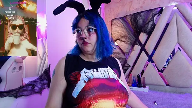 Lilith curvy online show from 31, 10, 2025