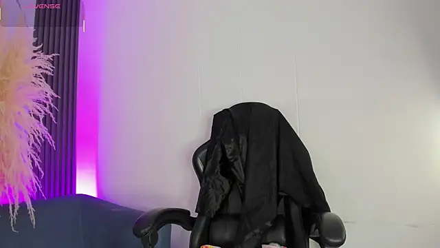 ShaunaDream online show from 4, 3, 2026