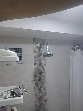 Snapshot of VioletxBloom chatting on 5, 12, 2025 VioletxBloom online show from 5, 12, 2025