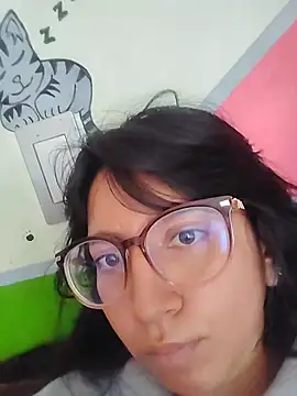 Snapshot of VioletxBloom chatting on 3, 2, 2026 VioletxBloom online show from 3, 2, 2026