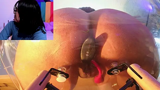 Snapshot of bella_thixx chatting on 17, 1, 2026 bella thixx online show from 17, 1, 2026