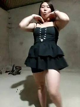 quynhkoolbae online show from 10, 11, 2025