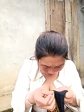 quynhkoolbae online show from 13, 2, 2026