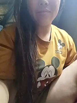 quynhkoolbae online show from 5, 4, 2026