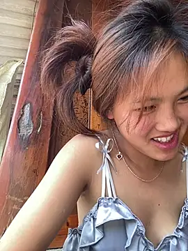 Snapshot of May_nhi chatting on 25, 6, 2026 May nhi online show from 25, 6, 2026