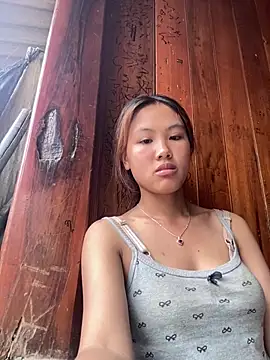 Snapshot of May_nhi chatting on 14, 7, 2026 May nhi online show from 14, 7, 2026